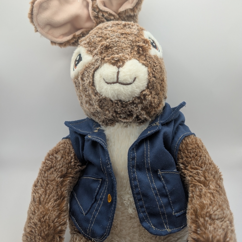 Peter Rabbit stuffed plush with blue jacket - Picture 3 of 5